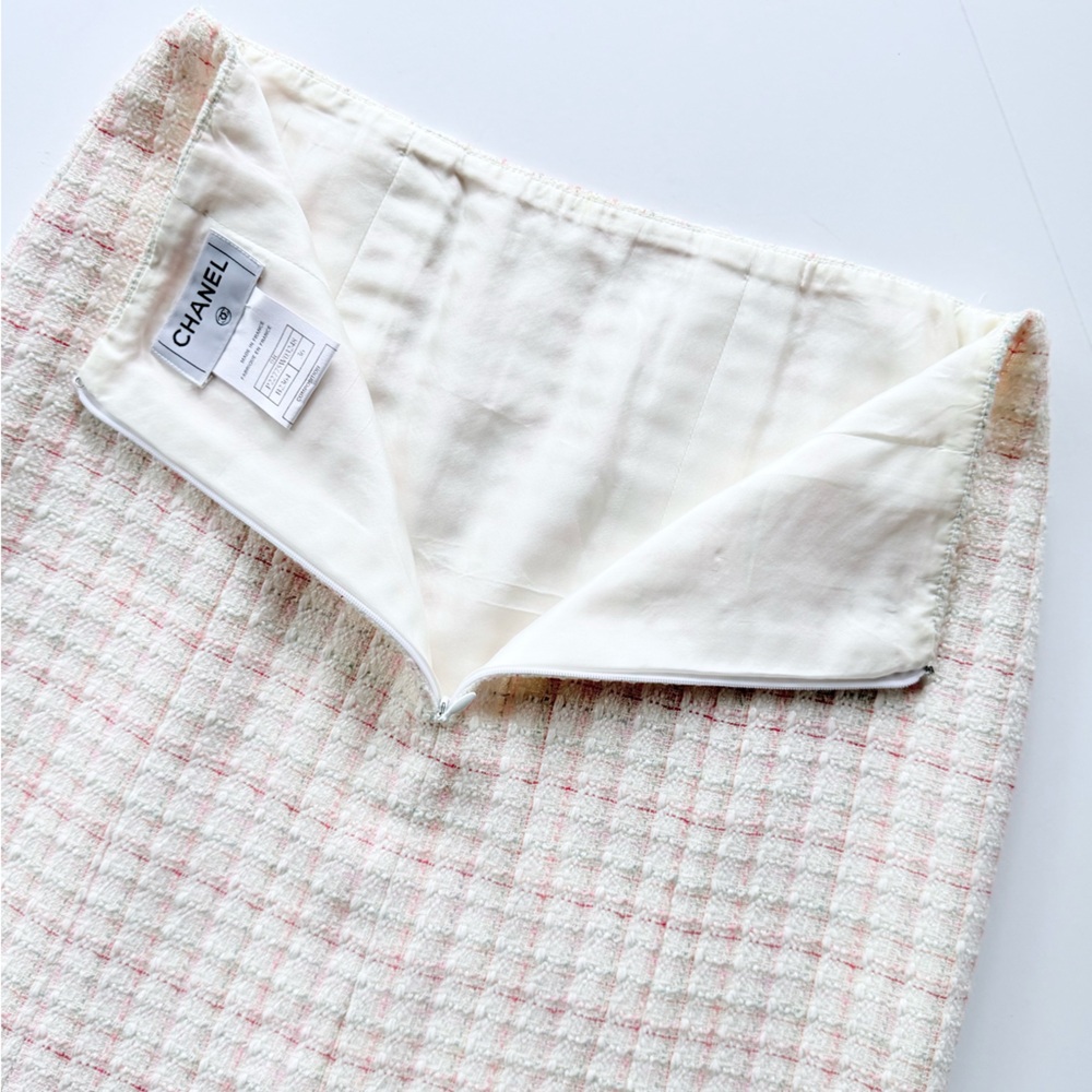 Chanel 04C 2004 Cruise Resort Ivory Fantasy Tweed B2364 Skirt Size 36 FR 4 US - Picture 10 of 16